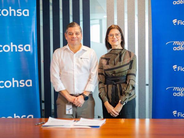 INCAE Business School y Grupo Ficohsa renovaron su alianza para seguir fortaleciendo el crecimiento y la inclusión financiera de mujeres emprendedoras en Honduras.