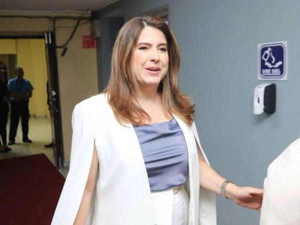 Cossette negó ser la persona que aparece en los audios y aseguró que “no he sostenido conversaciones ni he hecho conspiraciones de ningún tipo”.