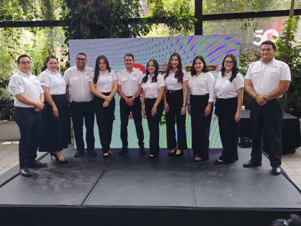 La cadena 100 % hondureña premia la fidelidad de sus clientes con atractivos dispositivos de última tecnología y entretenimiento.