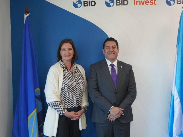 Zelaya señaló que “es crucial contar con el apoyo técnico del BID para construir un Plan Maestro de Movilidad.