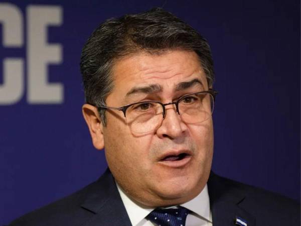 El expresidente Juan Orlando Hernández regresará este domingo a Honduras.