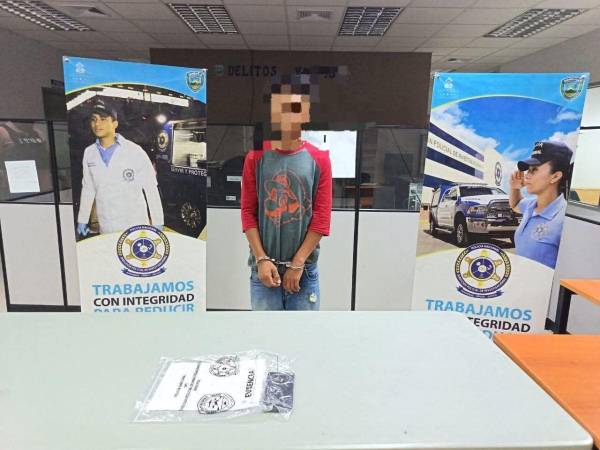 El adolescente de 17 años señalado por el asesinato de una mujer de 64 años en la aldea El Pinal, municipio de San José, Lempira, ya tenía antecedentes por un ataque violento ocurrido hace menos de un mes contra otro menor de edad.