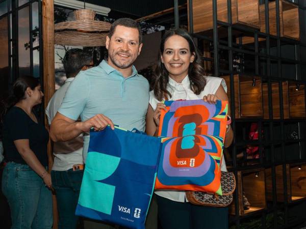 Ficohsa reafirma su liderazgo al concluir la promoción “Con Ficohsa Vas a Llegar”, asegurando la presencia de 350 clientes en la Copa Mundial de la FIFA 2026. Esta iniciativa, realizada en alianza estratégica con Visa, premia la fidelidad de los usuarios que convirtieron sus transacciones cotidianas en boletos directos al mayor evento deportivo del mundo.