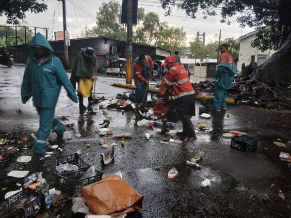 Con 230,000 toneladas recolectadas en diez meses, la basura sigue ganando terreno en Tegucigalpa, donde cada tormenta recuerda el precio de la indiferencia.