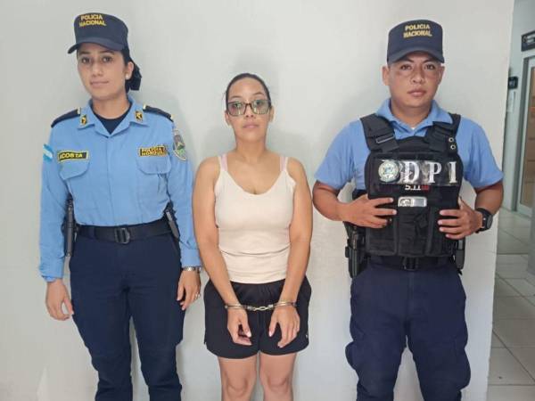 Ofelia María Vásquez Forgas de 36 años es acusada de los delitos de maltrato familiar agravado y daños en perjuicio de su expareja sentimental.