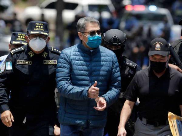 Hernández ha reiterado que desea retornar a Honduras, pero por el momento sería “objeto de persecución política”.