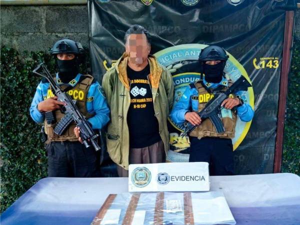 La Dirección Policial Anti Maras y Pandillas Contra el Crimen Organizado (Dipampco) detuvo a un motorista, supuesto miembro de la Pandilla 18, vinculado a cobros de extorsión en esa ciudad.