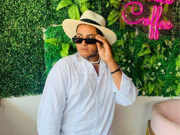 Con signos de violencia y al interior de su habitación, en el sector El Puentón de Baracoa, Cortés, fue encontrado el cuerpo sin vida del joven, según se conoció preliminarmente.