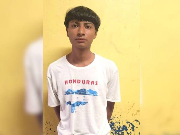 Una sentencia de 13 años de prisión fue dictada contra Gerson Onán Sánchez Izaguirre, por el delito de violación agravada en concurso real en perjuicio de una menor de edad.