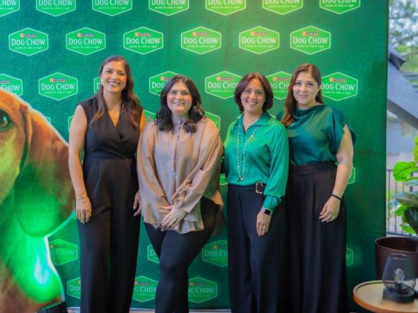 La marca pionera de Nestlé Purina conmemora sus 100 años en el mercado presentando una propuesta que combina una nutrición balanceada con nuevas opciones de sabor para los perros.
