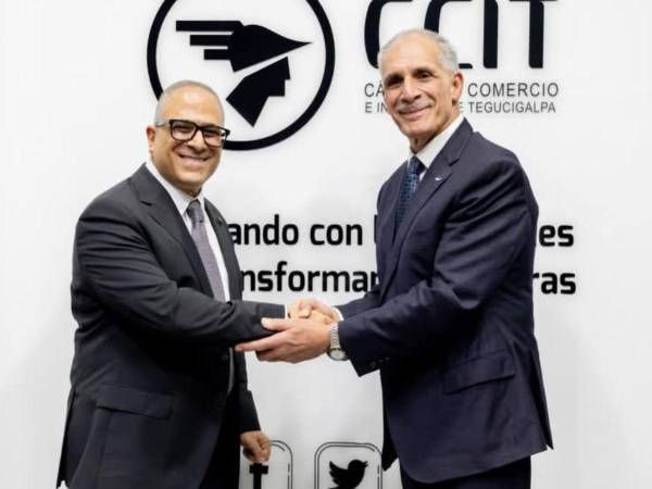 Asfura destacó la importancia de la alianza con el sector empresarial y reiteró su respaldo a la nueva directiva de la CCIT.
