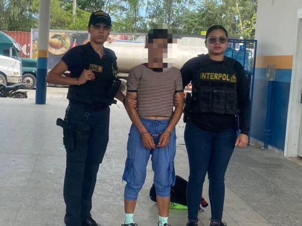 La mujer tenía una notificación roja de Interpol desde noviembre de 2024 y fue capturada en territorio guatemalteco.