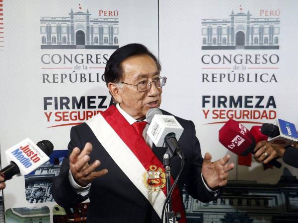 El Congreso eligió como presidente encargado al legislador de Perú Libre.