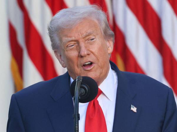 Con 60 votos a favor y 40 en contra, el Senado de Estados Unidos dio luz verde a un acuerdo impulsado por los republicanos que busca reabrir el Gobierno federal tras más de seis semanas de cierre.