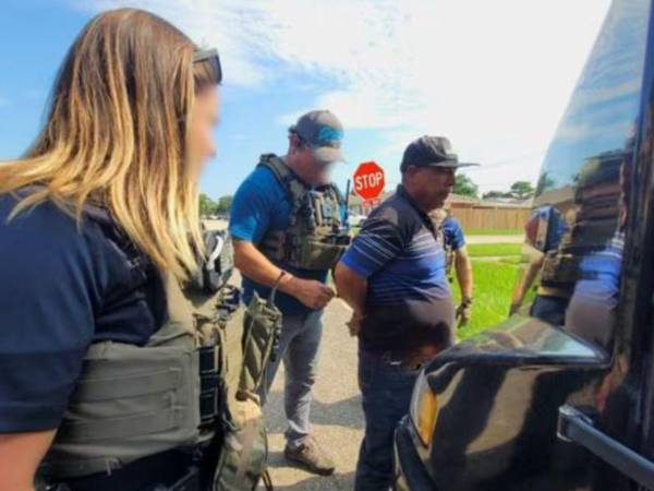 El hombre era buscado por homicidio en Honduras y tenía una notificación roja de Interpol.