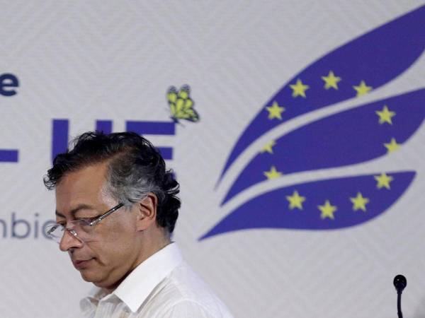 Un ataque con drones y explosivos contra un puesto policial en Mondomo y el secuestro de un soldado, además de varios heridos en Balboa, elevaron la tensión en la región.