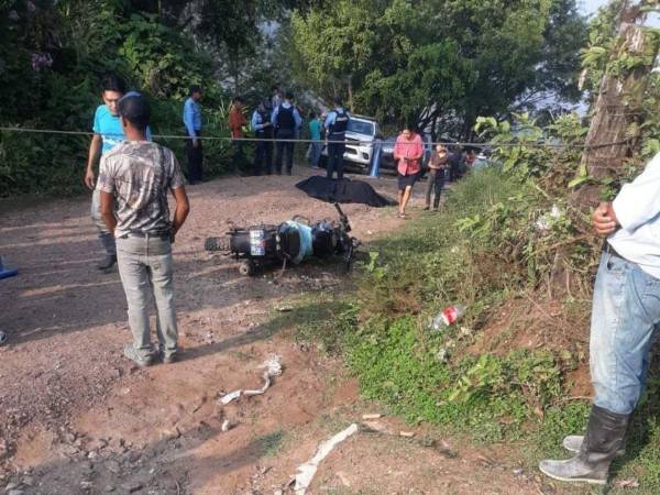 La víctima junto a otro joven que lo acompañaba fueron atacados en horas de la noche cuando regresaban de un cumpleaños.