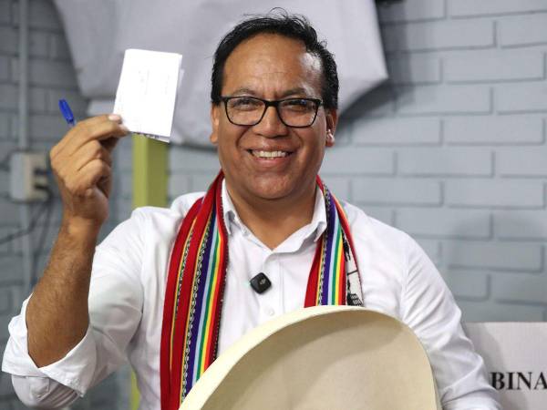 Roberto Sánchez llama a defender el voto tras resultados preliminares en Perú