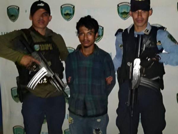 Una mujer de 55 años murió a machetazos a manos de un hombre que presuntamente intentó abusar sexualmente de ella en Curarén, Francisco Morazán.