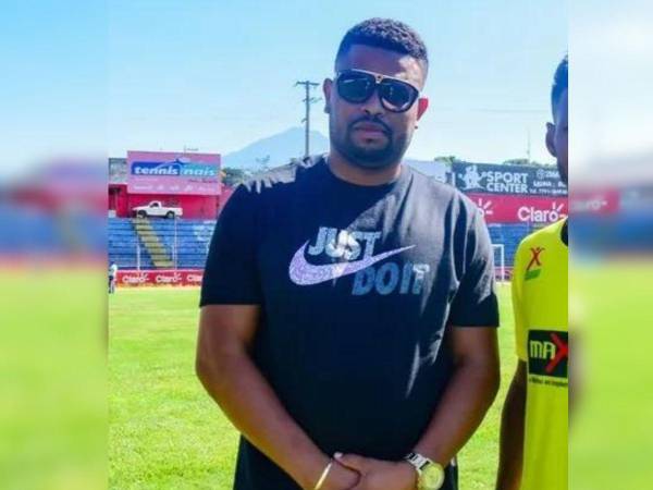 A bordo de un carro turismo azul, un Honda Civic con reporte de robo, fue hallado el cuerpo sin vida de Joseph Nicole Arriola Ruiz.