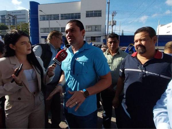 El jefe de la bancada del Partido Nacional, Tomás Zambrano, advirtió que desde el oficialismo se pretende inhabilitar a los candidatos opositores más fuertes, empezando por “Papi a la Orden”.