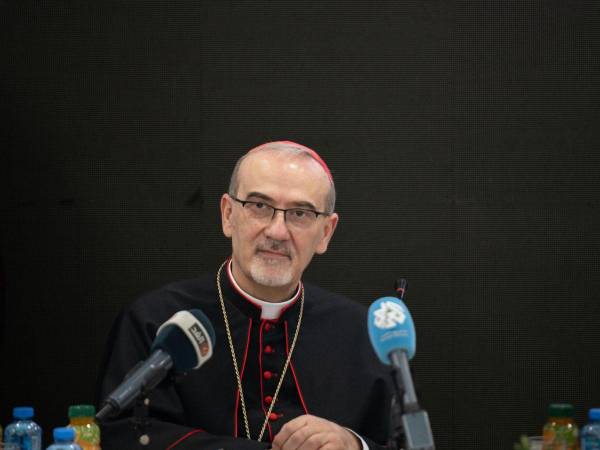 El cardenal Pizzaballa fue detenido en su camino al templo en medio de fuertes medidas de seguridad.