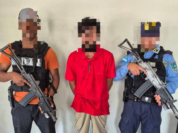 El sospechoso huyó del lugar, pero fue detenido antes de cumplirse 12 horas del crimen.