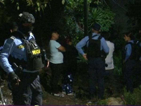 Un joven de 16 años fue encontrado sin vida en una zona de difícil acceso con múltiples heridas.