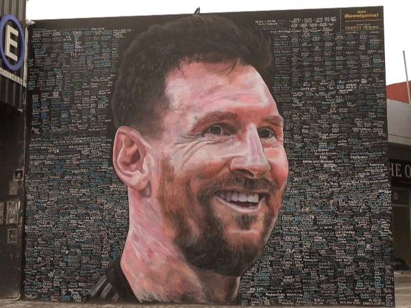 Un mural del astro argentino Lionel Messi en Berazategui se volvió viral