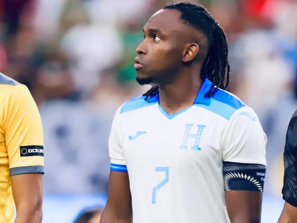 El delantero se encuentra realizando trabajos de entrenamiento con la Selección de Honduras.