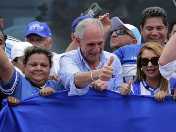 La falta de un pronunciamiento oficial del CNE mantiene en suspenso a los hondureños, luego de que dos consejeras votaran a favor de la declaratoria y uno en contra.