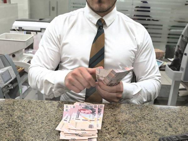 La banca privada de Honduras disponen de recursos para atender la demanda crediticia, sobre todo de los sectores productivos como vivienda y el agro.