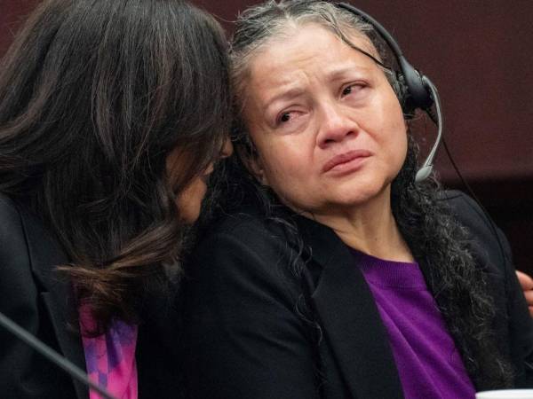 Carmen Mejía, de 54 años, fue exonerada por la Justicia en Texas tras pasar más de dos décadas en prisión por un asesinato que no cometió enfrenta ahora la amenaza de ser deportada a Honduras. Aquí su caso: