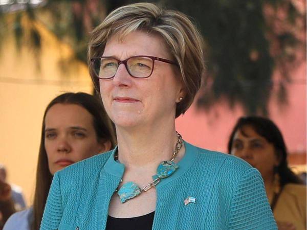 Laura Dogu aparece como jefa de misión en la página web oficial de la embajada estadounidense en Venezuela