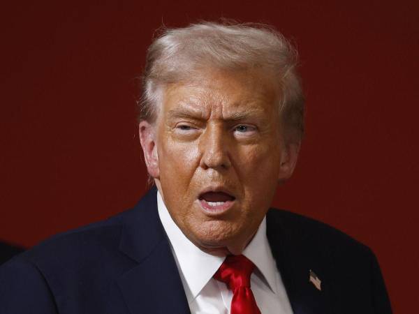 Según el USCIS, el cambio busca “prevenir fraudes y priorizar la seguridad de los estadounidenses”.