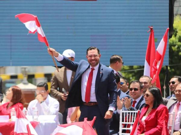 Liberales revisarán las contrarreformas eléctricas con expertos internacionales antes de emitir dictamen.