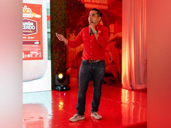 <i>Raúl Hernández, gerente de Precio y Producto, indicó que el portafolio de Embutidos Delicia es el más completo del país.</i>