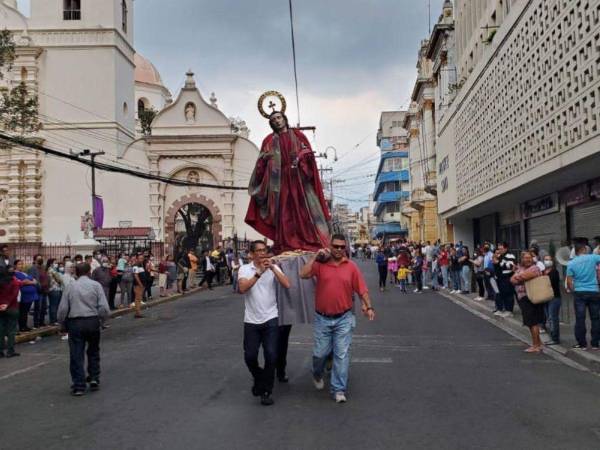 Desde mitos religiosos hasta afirmaciones médicas sin fundamento, cada Semana Santa en Honduras resurgen bulos populares que se repiten cada año.