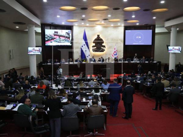 Las mociones no de carácter obligatorio, por lo que solo se estaría exhortando a estas entidades para que se promuevan jornadas de orientación.