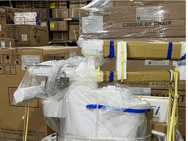 La ministra de Salud, Carla Paredes, participó en la presentación del proyecto odontológico del IHSS, aunque no se informó avance de las obras.