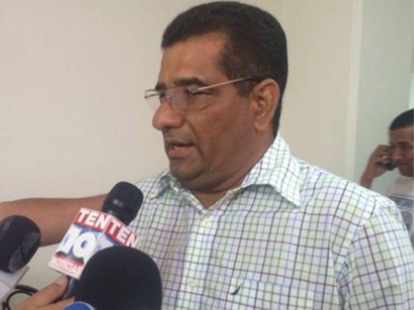 El exalcalde de Jocón, Santos Elvir, fue acusado por cuatro cargos de asesinatos.