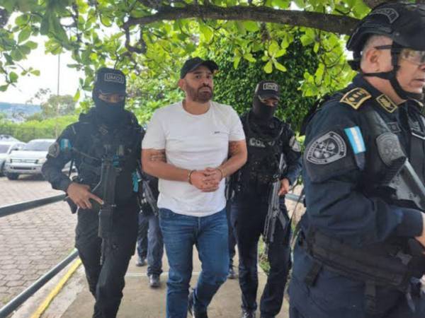 El ex vicealcalde de Gracias, Mario José Cálix Hernández, conocido como alias Cubeta, fue extraditado a Estados Unidos el 4 de septiembre de 2024.