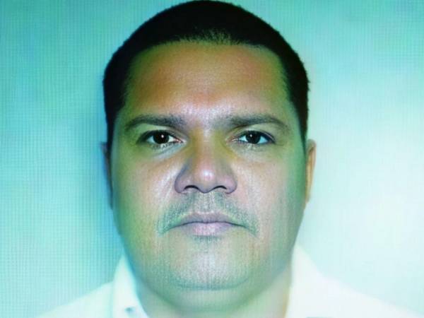 El hondureño Walther Ramos fue acusado de tráfico de drogas en EE UU. Esta imagen fue mejorada con IA.