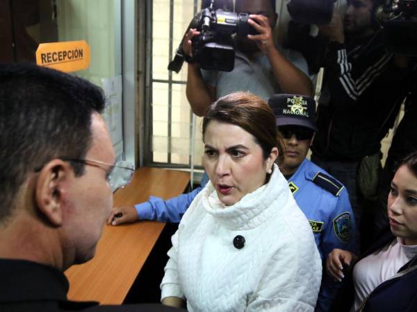 El abogado Dagoberto Aspra afirma que el Ministerio Público niega investigación contra la consejera Cossette López