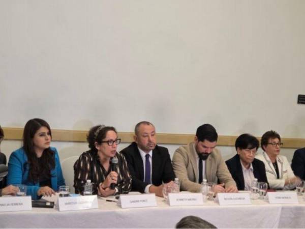 Los juristas presentaron un análisis que señala fallas institucionales y riesgos para el proceso democrático en Honduras.