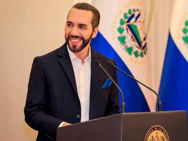La Asamblea Legislativa, aprobó y ratificó, en una sola jornada el 31 de julio, la reforma a los artículos 75, 80, 133, 152 y 154 con la que el presidente Nayib Bukele tiene la vía libre para optar por un tercer mandato.