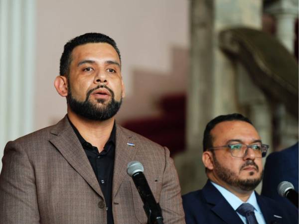 El gobierno prioriza reducción de mora quirúrgica con enfoque intersectorial, informó el viceministro de Redes Integradas de la Sesal, Ángel Eduardo Midence.