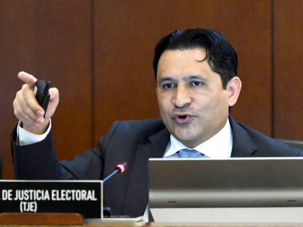 La participación del magistrado Mario Morazán duró cerca de 10 minutos.