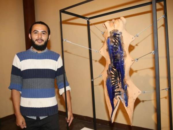 Edwin López ha participado en diferentes colectivos y simposios de escultura a nivel nacional y hoy presenta su primera muestra individual.