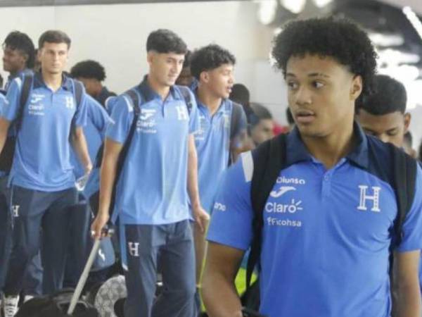 La selección sub-17 de Honduras viajó este miércoles con destino a Qatar donde se disputará el Mundial de esta categoría que será del tres al 27 de noviembre